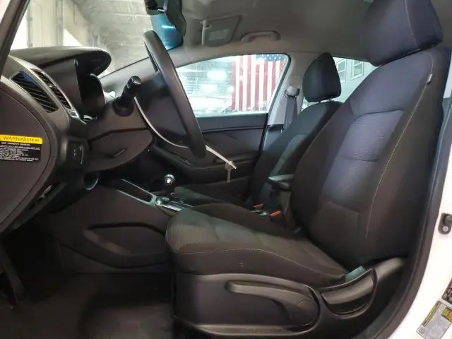 2018 KIA FORTE LX  