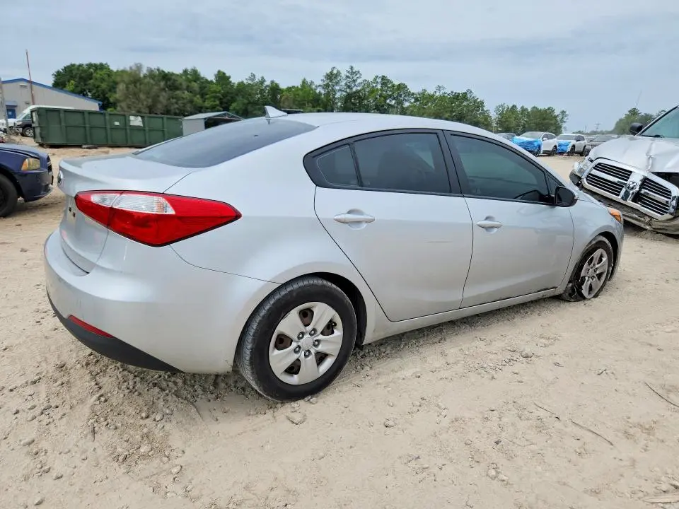 2015 KIA FORTE LX  
