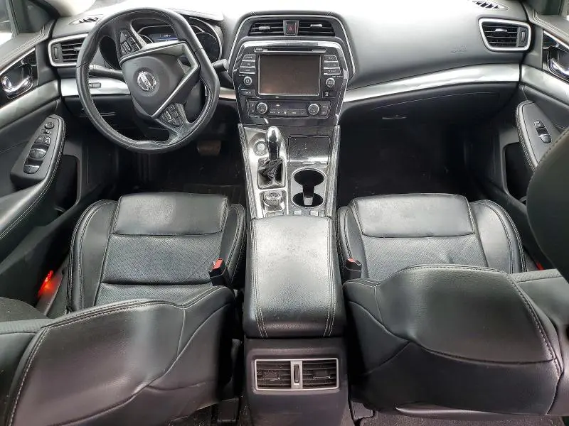 2022 NISSAN MAXIMA SV  