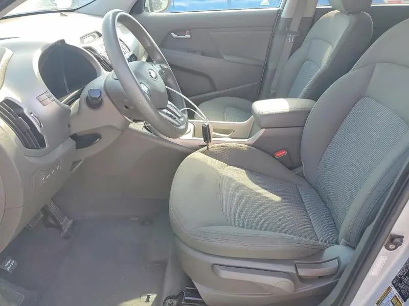 2016 KIA SPORTAGE LX  