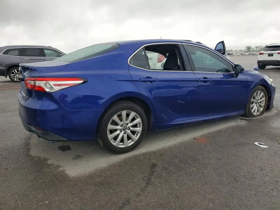 2018 TOYOTA CAMRY LE  
