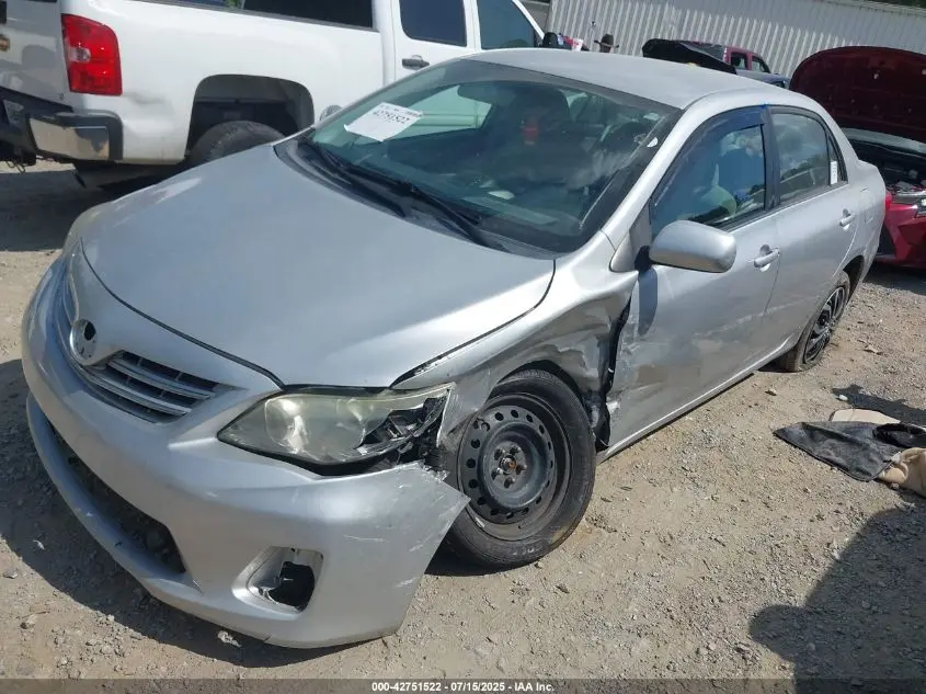 2013 TOYOTA COROLLA LE