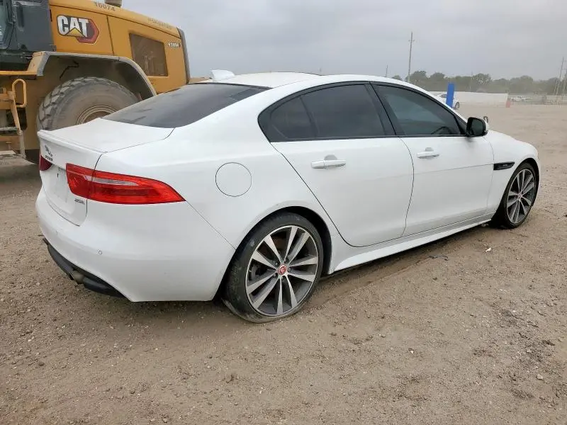 2019 JAGUAR XE R - SPORT  