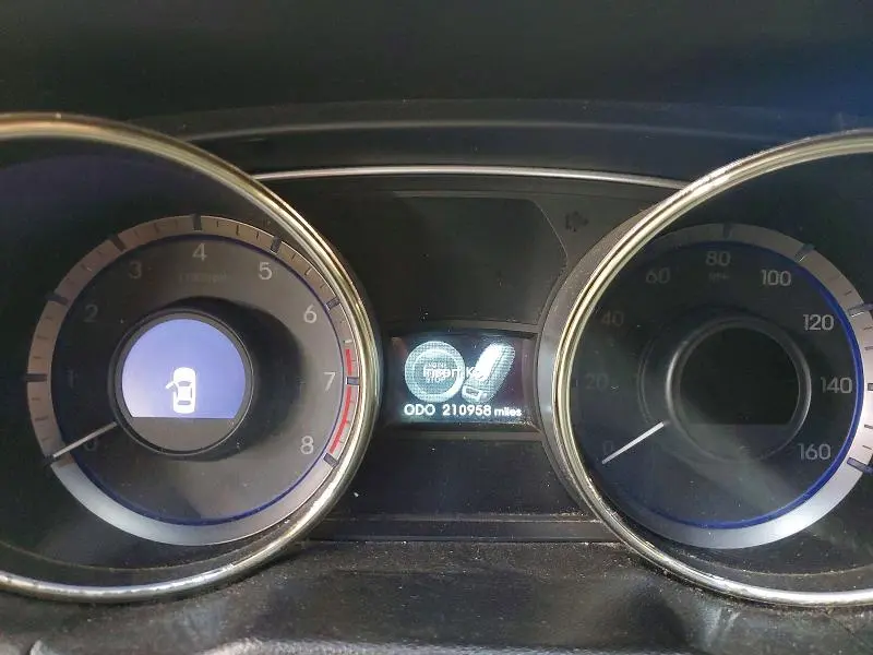 2012 HYUNDAI SONATA SE  