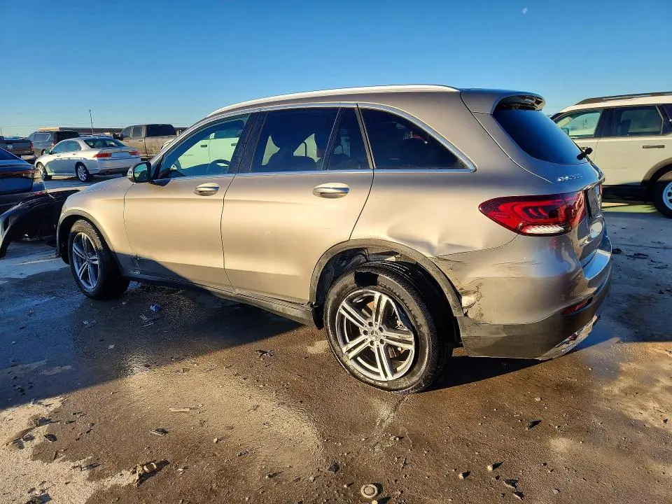 2020 MERCEDES-BENZ GLC 300  