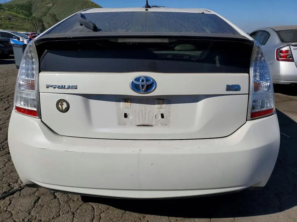 2011 TOYOTA PRIUS TWO  