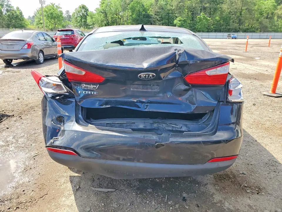 2016 KIA FORTE LX  