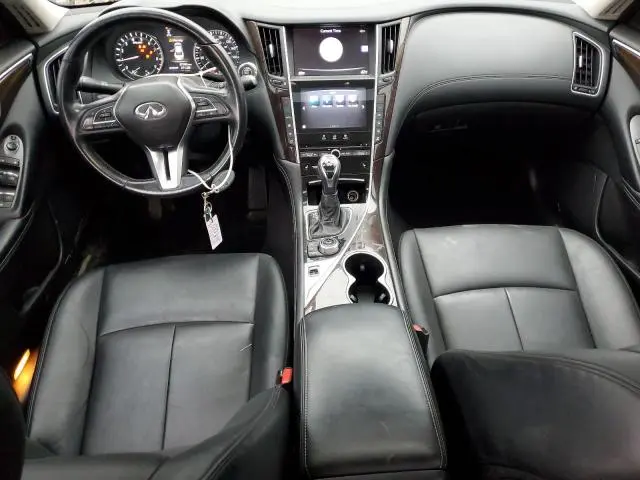 2018 INFINITI Q50 LUXE  