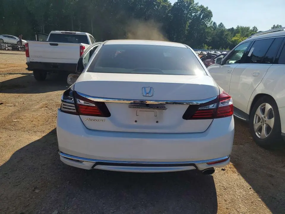 2017 HONDA ACCORD LX  