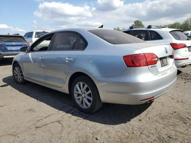2011 VOLKSWAGEN JETTA SE  