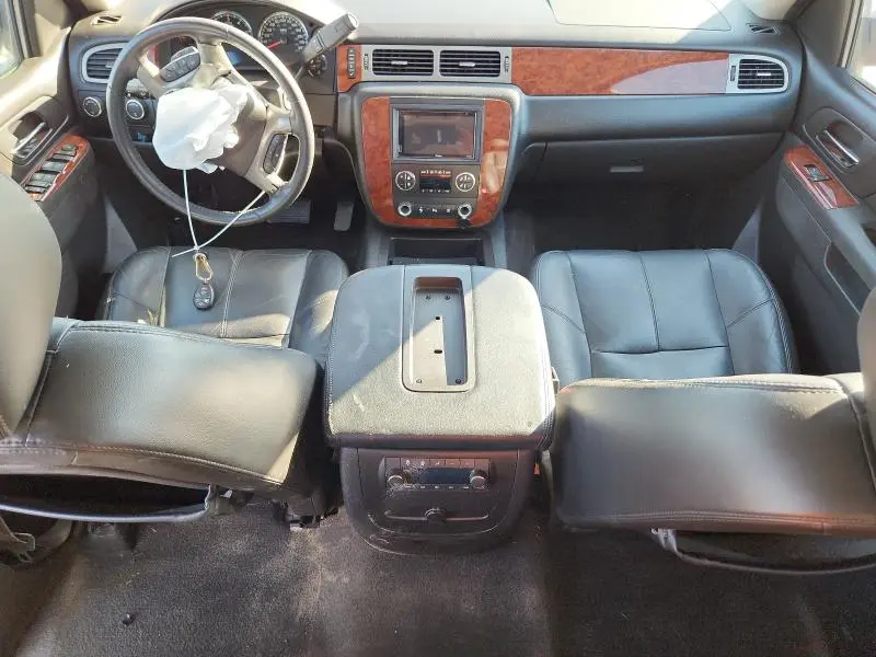 2011 CHEVROLET TAHOE K1500 LT  