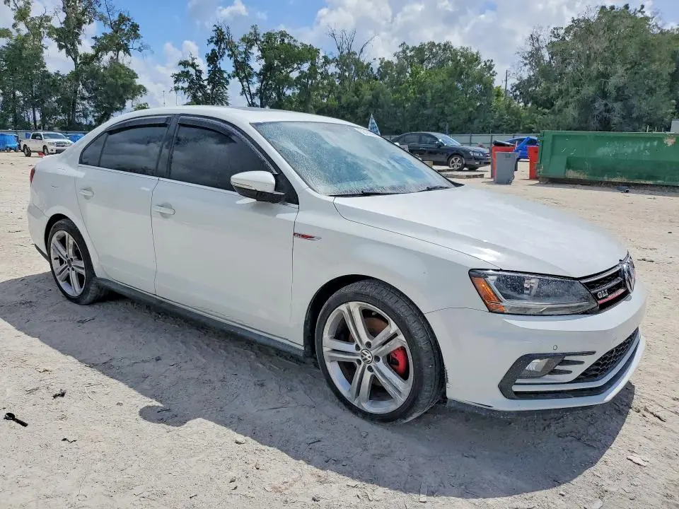 2017 VOLKSWAGEN JETTA GLI  