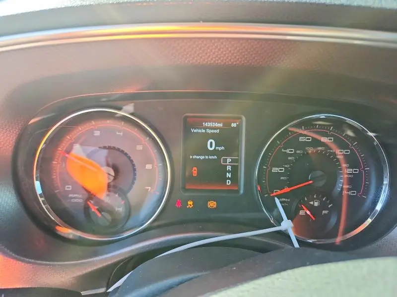 2014 DODGE CHARGER SE  