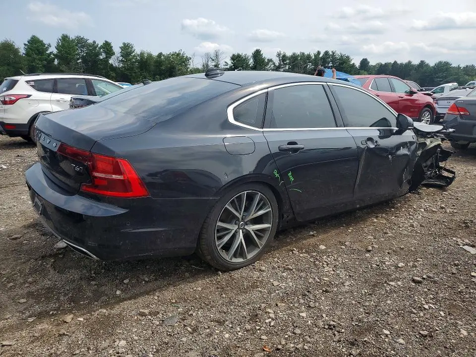 2017 VOLVO S90 T6 MOMENTUM  