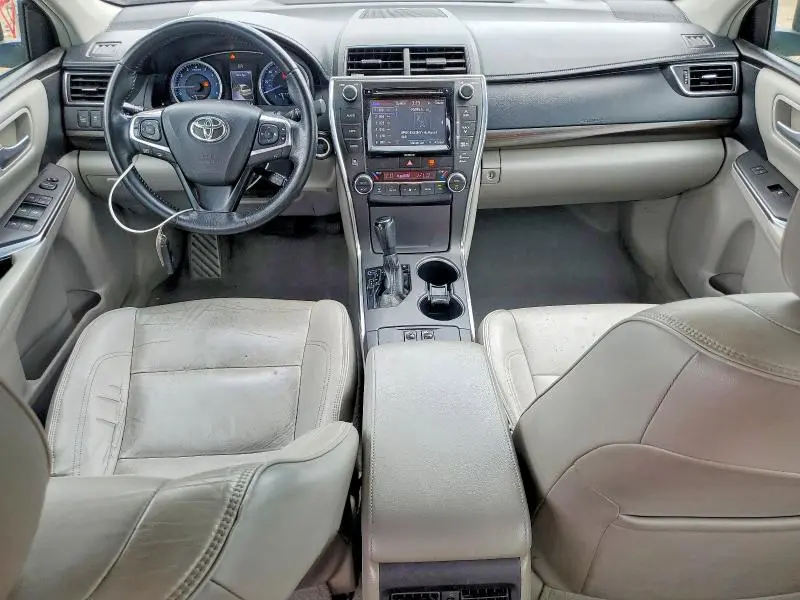 2016 TOYOTA CAMRY XLE V6  