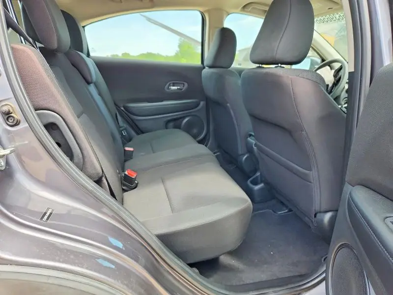 2017 HONDA HR-V LX  
