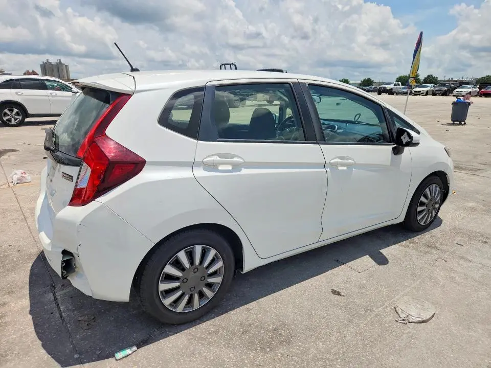 2016 HONDA FIT LX  