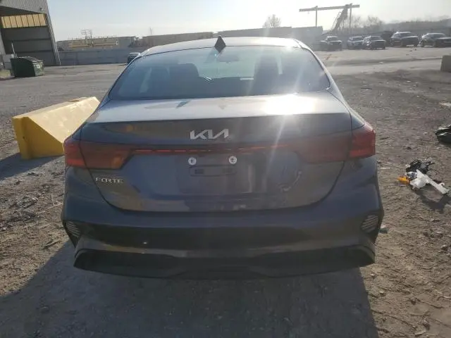 2024 KIA FORTE LX  