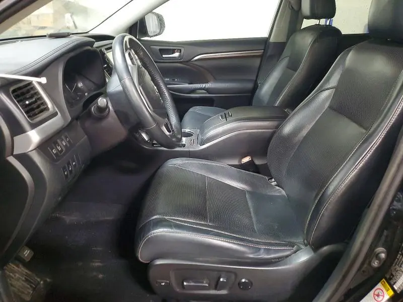 2016 TOYOTA HIGHLANDER LIMITED  