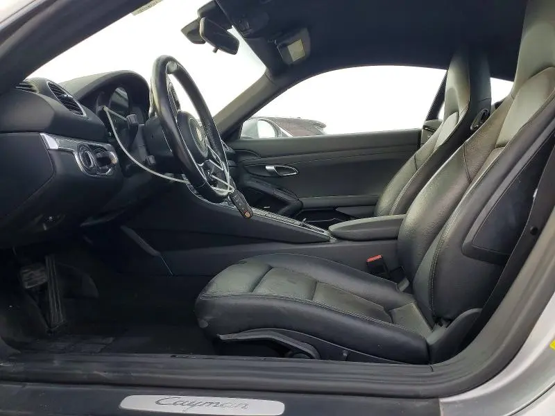 2019 PORSCHE CAYMAN BASE  