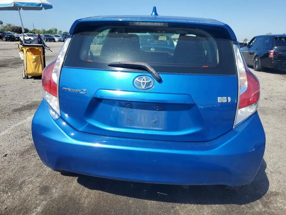 2015 TOYOTA PRIUS C ONE  