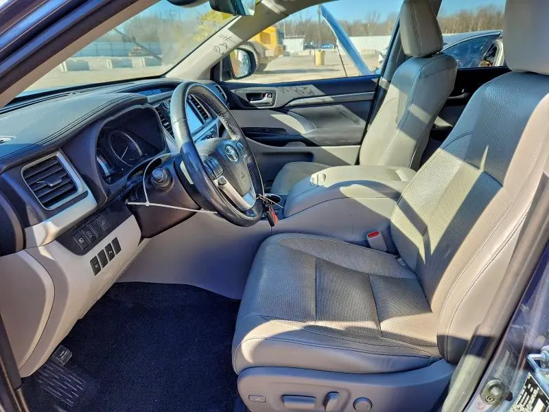 2017 TOYOTA HIGHLANDER LIMITED  