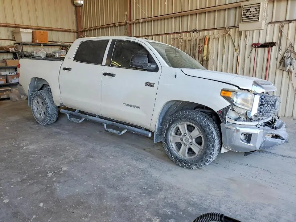 2018 TOYOTA TUNDRA SR5  