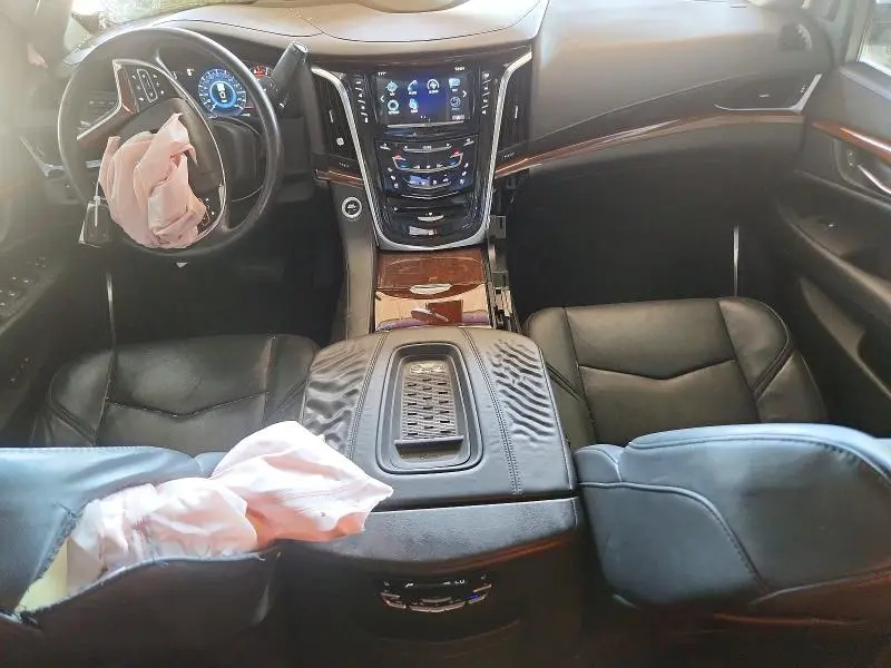 2017 CADILLAC ESCALADE LUXURY  