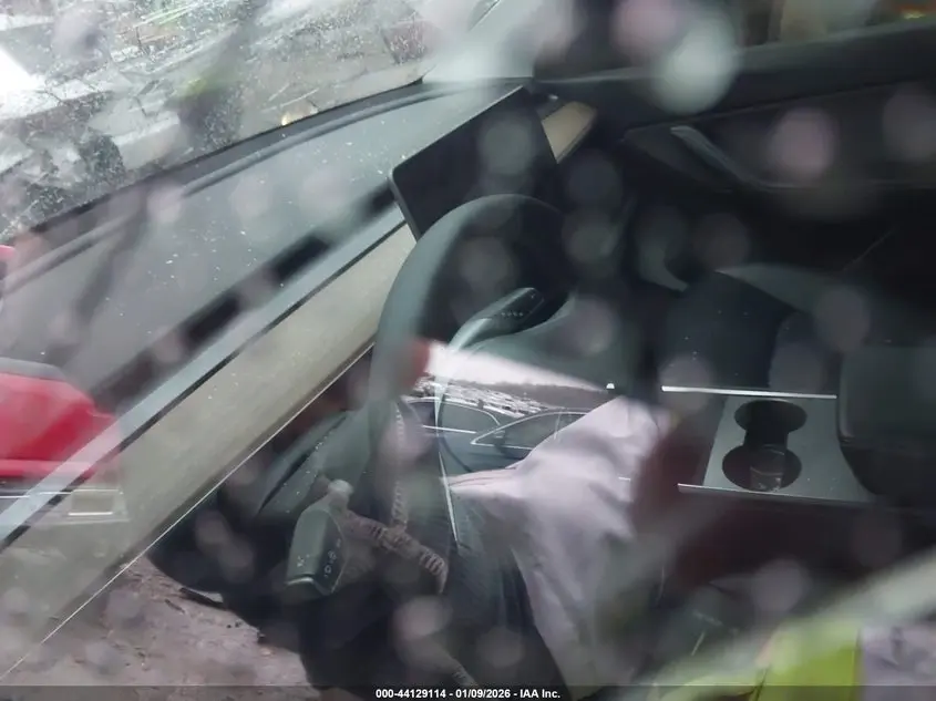 2022 TESLA MODEL Y LONG RANGE DUAL MOTOR ALL-WHEEL DRIVE