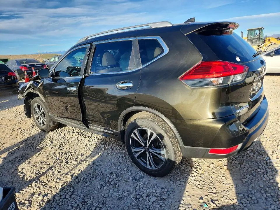 2017 NISSAN ROGUE SL  
