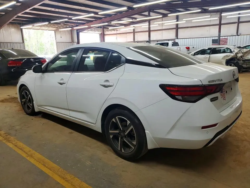 2024 NISSAN SENTRA SV  