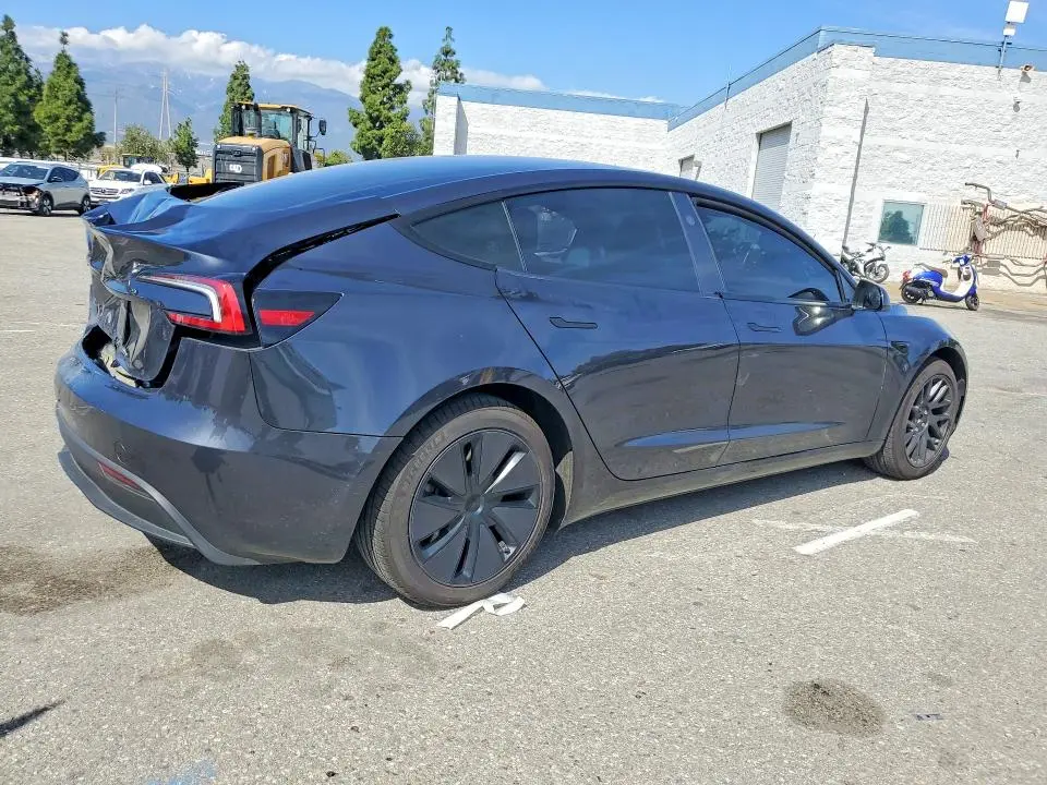 2026 TESLA MODEL 3   