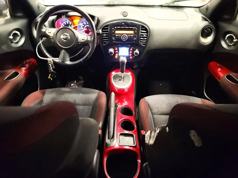 2011 NISSAN JUKE S  