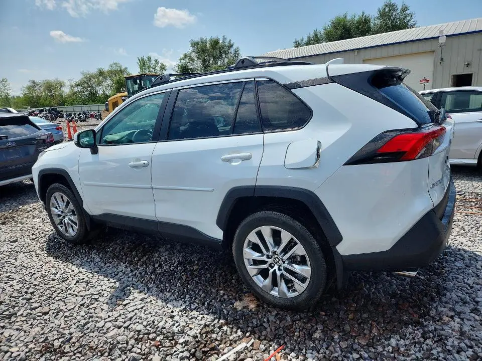 2023 TOYOTA RAV4 XLE PREMIUM  