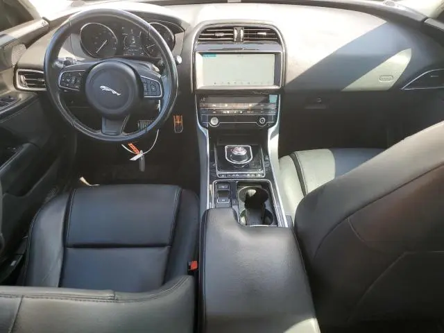 2019 JAGUAR XE