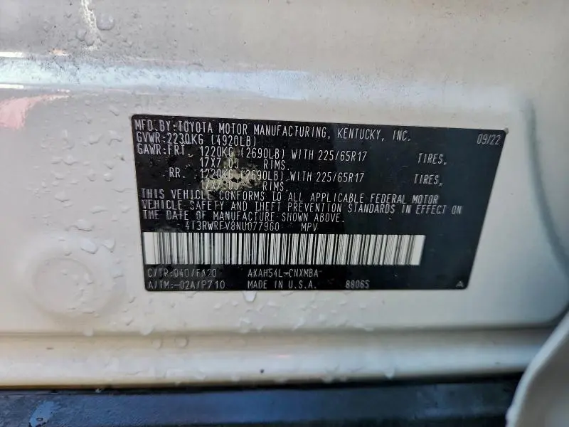 2022 TOYOTA RAV4 XLE  