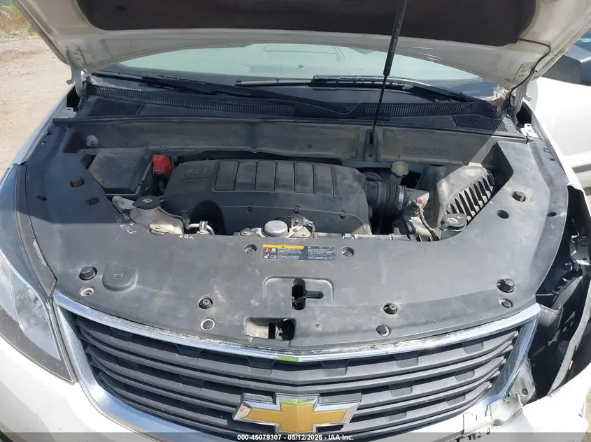 2014 CHEVROLET TRAVERSE LS