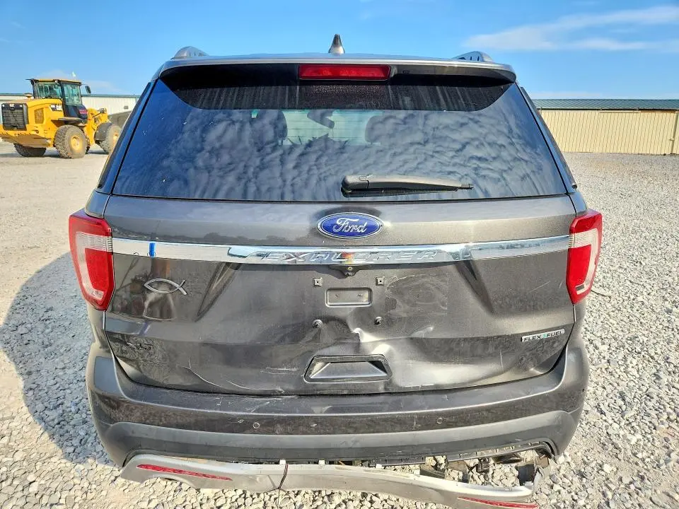 2016 FORD EXPLORER XLT  