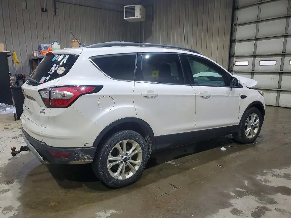 2018 FORD ESCAPE SE  