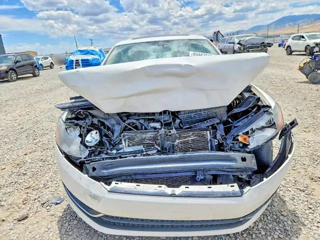 2014 VOLKSWAGEN PASSAT SE  