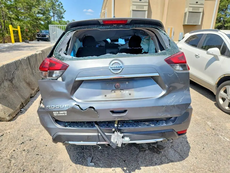 2018 NISSAN ROGUE S  