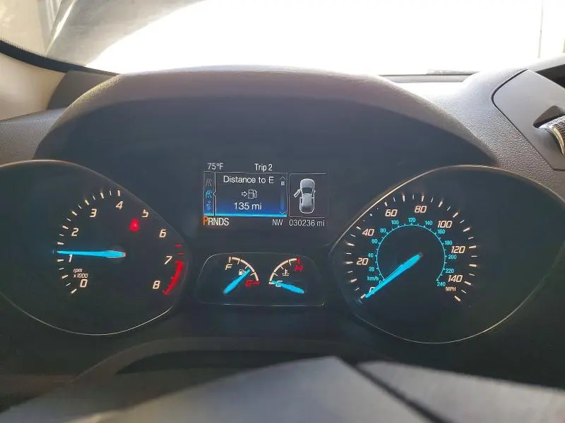 2016 FORD ESCAPE SE  