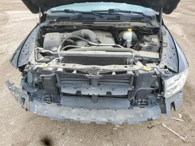 2016 RAM 1500 SLT  