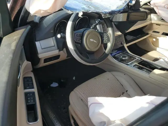 2017 JAGUAR XF PRESTIGE  