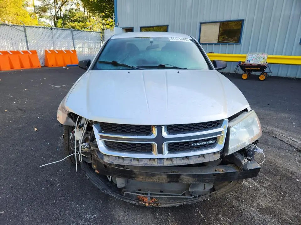 2012 DODGE AVENGER SE  