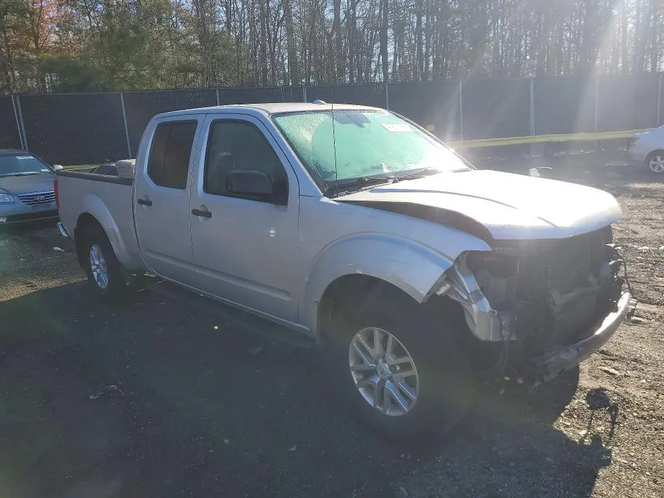 2016 NISSAN FRONTIER SV  