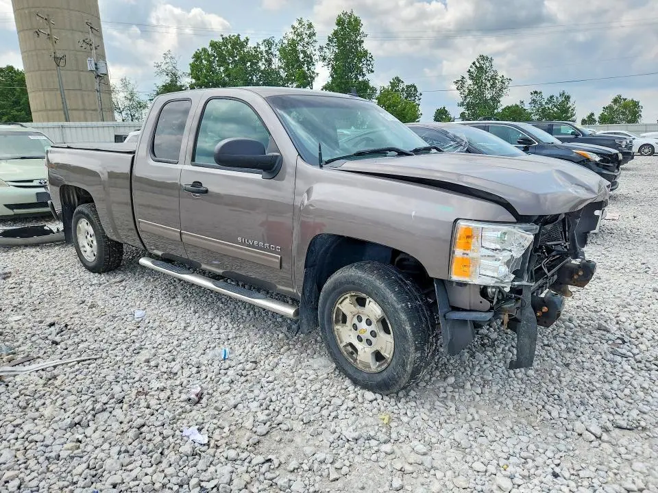 2013 CHEVROLET SILVERADO C1500 LT  