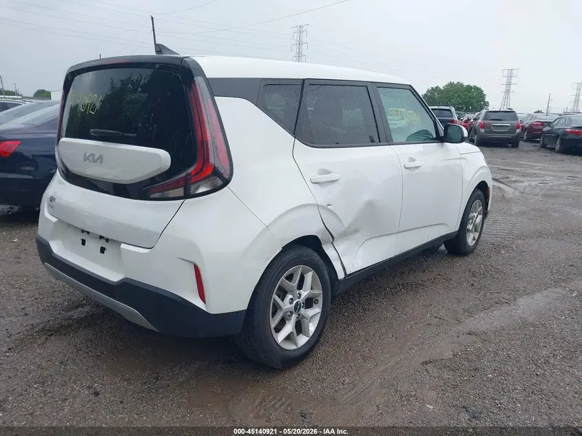 2024 KIA SOUL LX