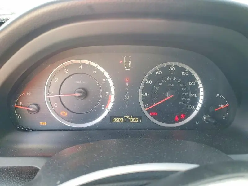 2010 HONDA ACCORD LX  