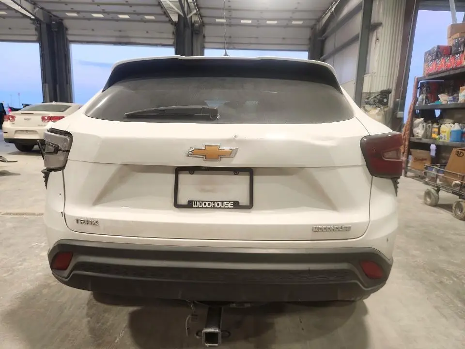 2024 CHEVROLET TRAX LS  